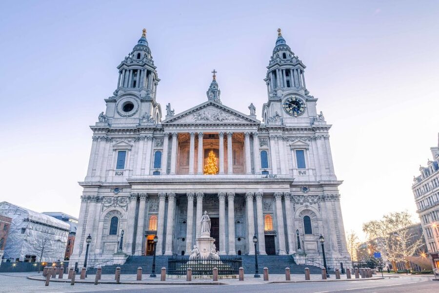 London: Full-Day London Bus Tour - What the $174 price means
