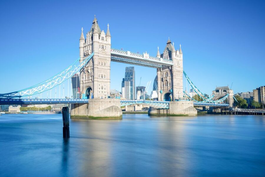 London: Full-Day Sightseeing Bus Tour with River Cruise - Buckingham Palace and the Guard Change
