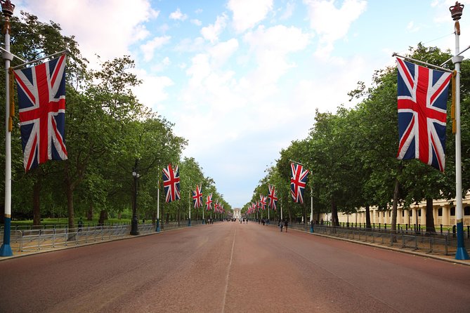 London Full Day Sightseeing Tour with London Eye - Guides make the biggest difference