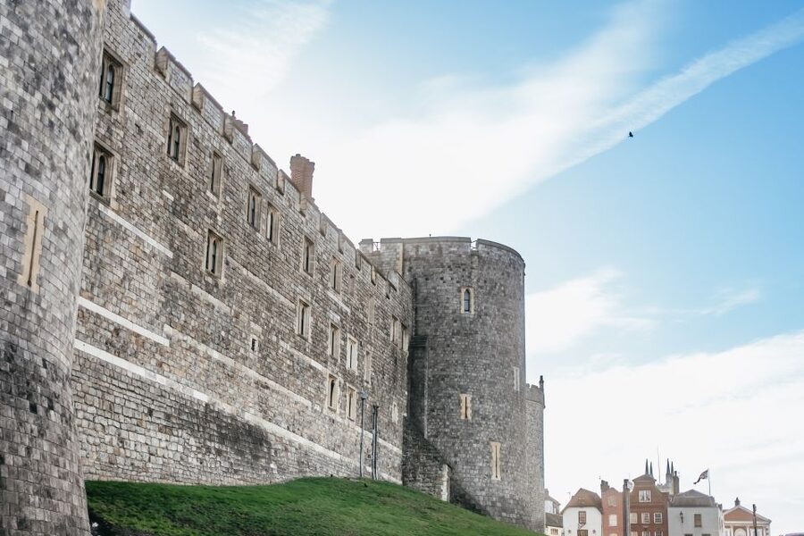 London: Full-Day Windsor, Stonehenge, and Oxford Tour - What the coach ride is really like