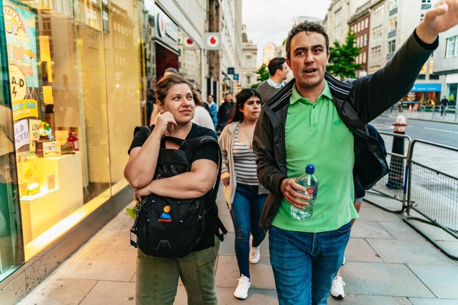London: Ghastly Ghosts 2-Hour Walking Tour - What the guides do best