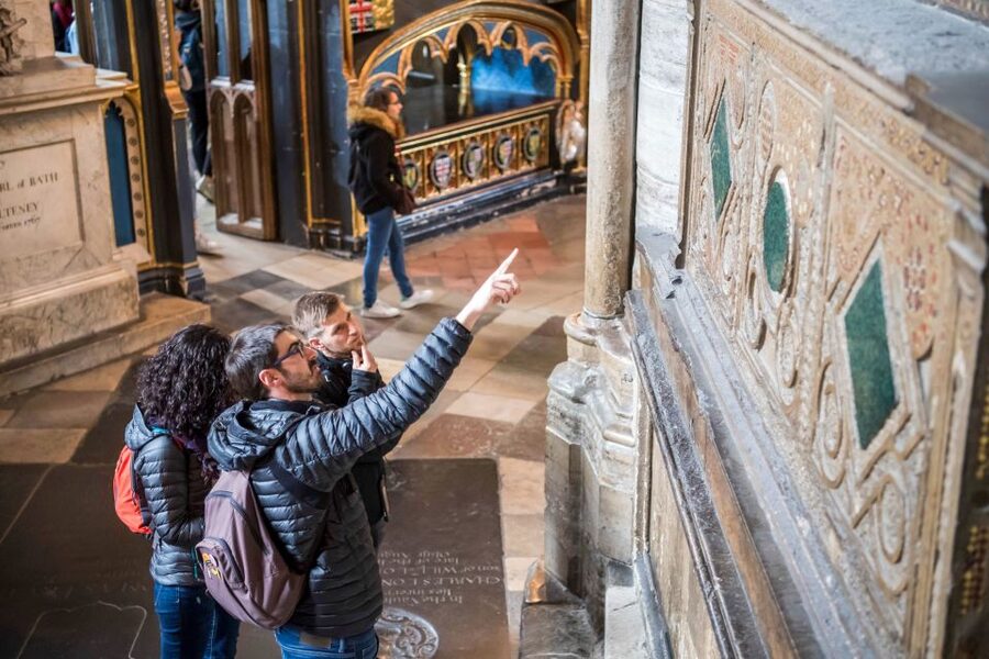 London: Go City Explorer Pass® - Tickets for 2-7 Attractions - Reservations, queues, and realistic timing
