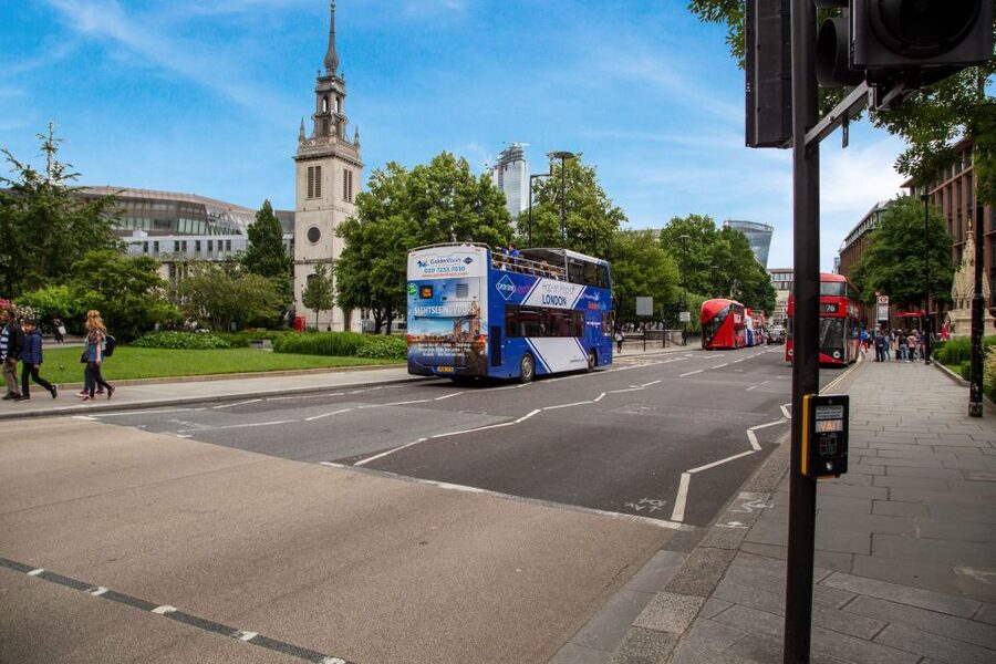 London: Golden Tours Gray Line Hop-on Hop-off Bus Tour - Audio commentary, staff, and onboard comfort