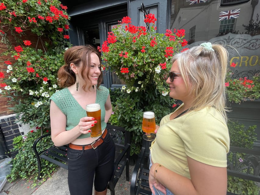 London: Great British Pubs Walking Tour - The haunted pub and London’s darker stories