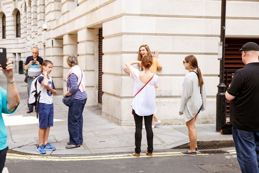 London: Guided Harry Potter Coach Tour of Locations - Gringotts Bank and the art of adaptation