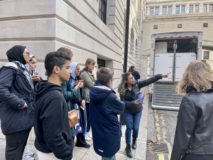London: Guided Harry Potter Tour - The Tube ride and what you need to bring