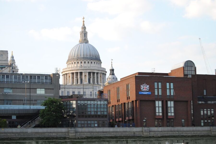 London Half-Day Private Chauffeur Driven Tour - A private way to connect London’s major sights