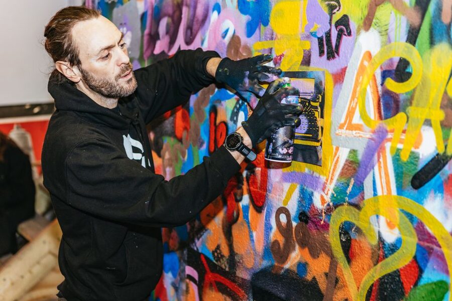 London: Half-Day Street Art Tour and Workshop - What the art teaches you about the East End