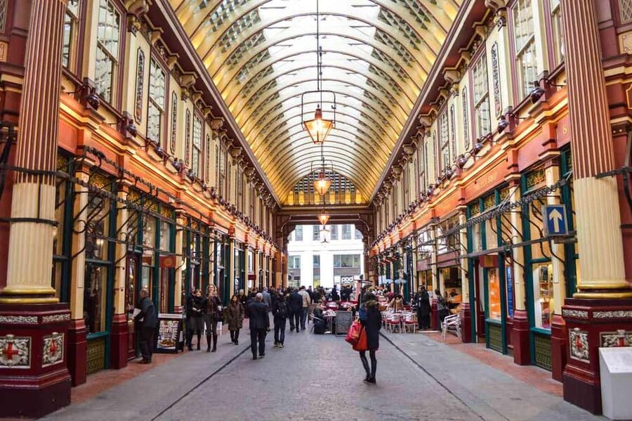 London: Harry Potter Filming Locations Sightseeing Tour - Bank of England and the City’s Wizarding Feel