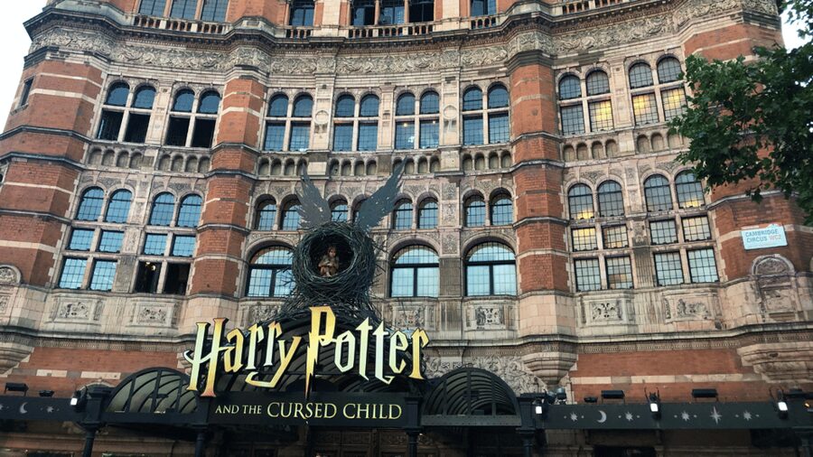 London: Harry Potter Movie Location Tour with an APP - Whitehall, Scotland Yard, and the London behind the films