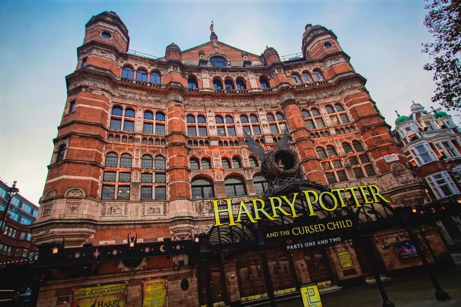 London: Harry Potter Movies Walking Tour (Kids Go Free) - The Palace Theatre and the Harry Potter stage connection