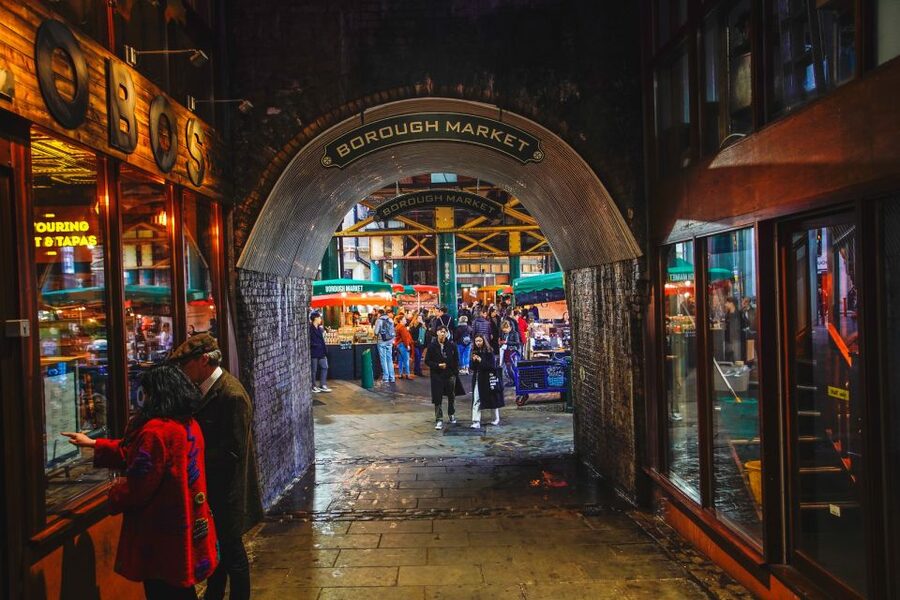London: Harry Potter Movies Walking Tour (Kids Go Free) - Leicester Square, cinema, and film memories