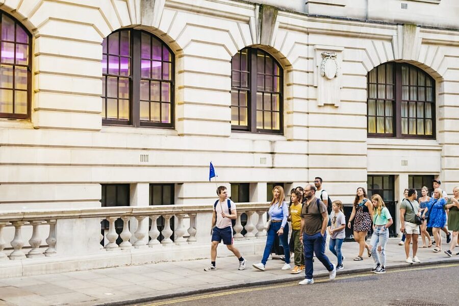 London: Harry Potter Walking Tour in German - From the London Eye to Sherlock Holmes’ Pub