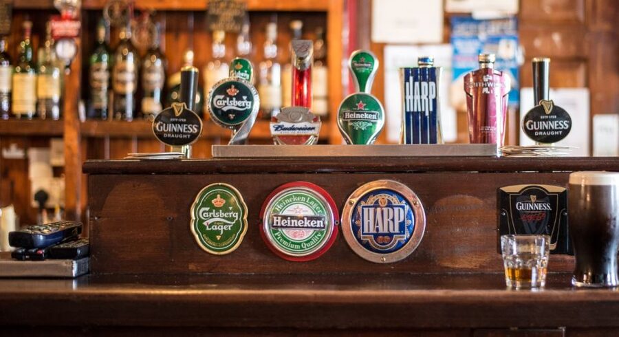 London: Historic London Pub Walking Tour - Walking through Covent Garden
