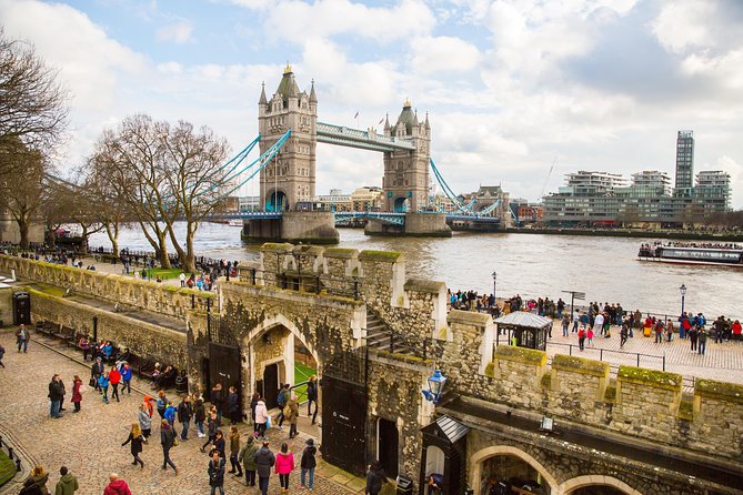 London In One Day Tour with River Cruise & London Eye Option - What the $177.76 price really buys