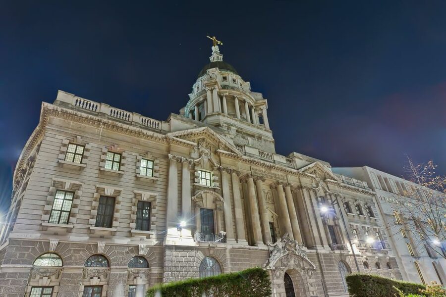 London: Jack The Ripper and Sherlock Holmes Bus Tour - From Westminster executions to the Old Bailey