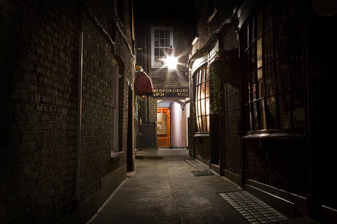 London Jack the Ripper Guided Tour with Ripper-Vision - The murder sites and the story of the victims