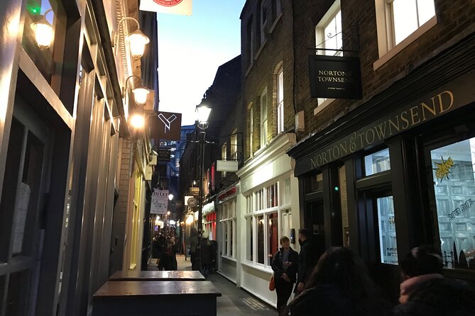 London: Jack the Ripper Small Group Tour - Whitechapel Road and the murder locations