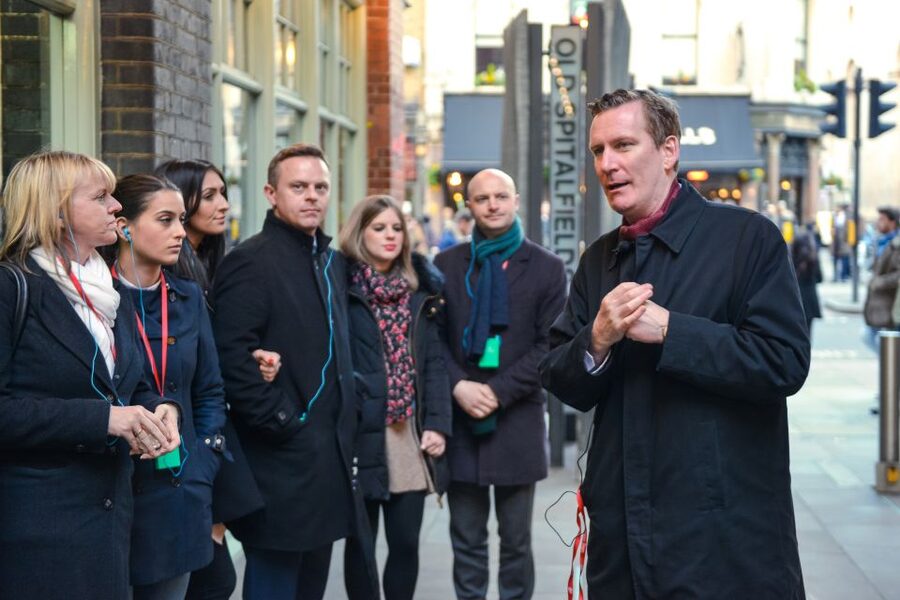 London: Jack The Ripper Tour with Ripper-ologist - The personal headset makes the storytelling easier to follow