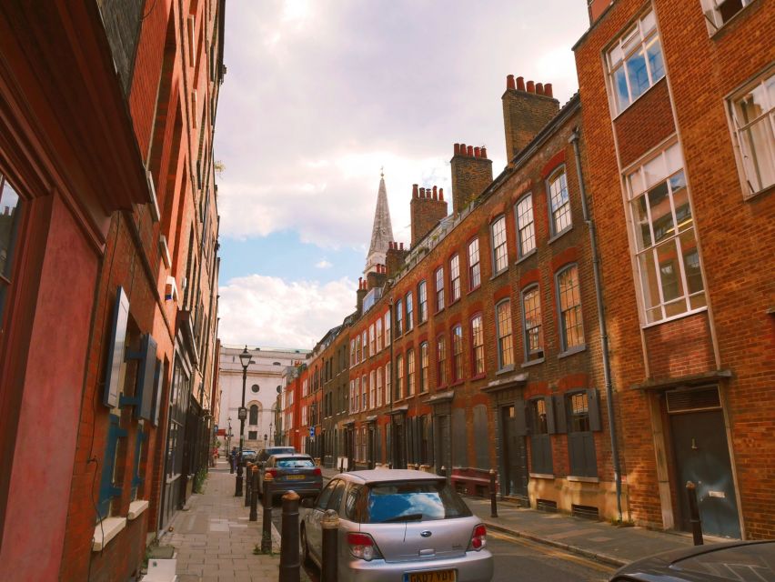 London: Jack The Ripper Tour with Ripper-ologist - Finishing at Spitalfields Market and the Ten Bells pub
