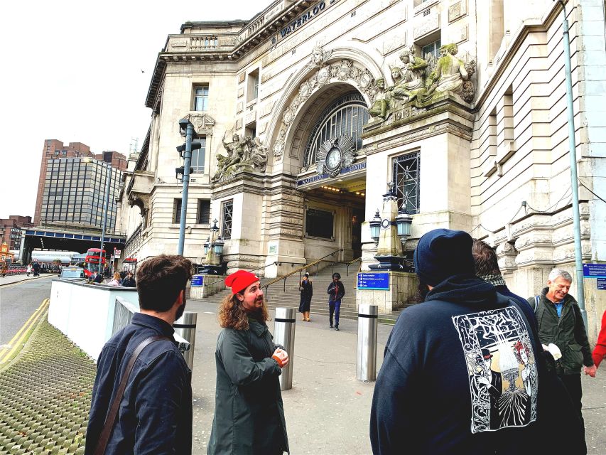 London: James Bond and Spies Walking Tour - Embankment Pier and the river connection