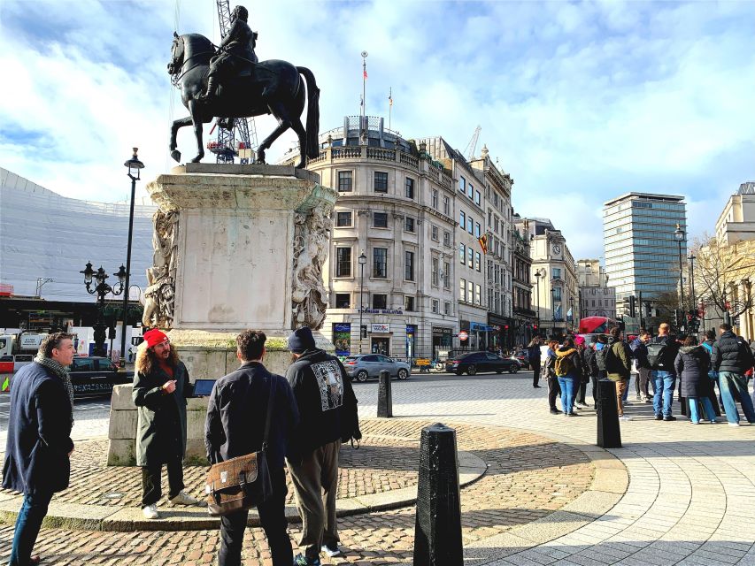 London: James Bond and Spies Walking Tour - Waterloo Bridge and Somerset House