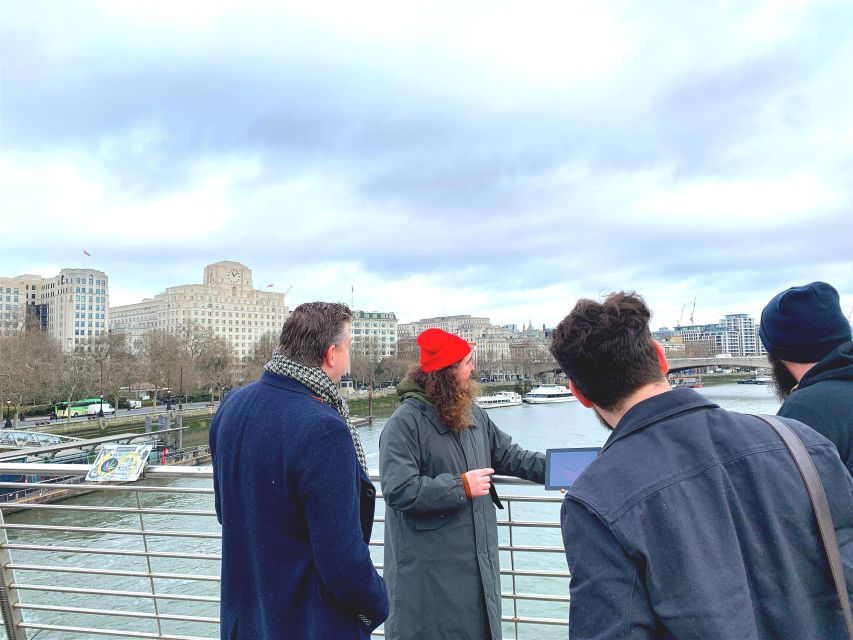 London: James Bond and Spies Walking Tour - The Strand and the finish at Rules