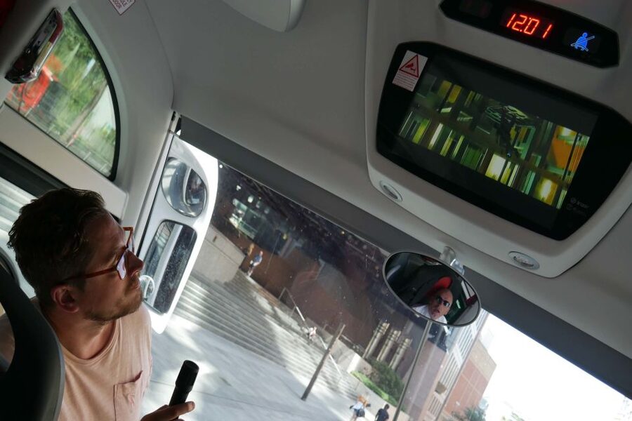 London: James Bond Filming Locations Bus Tour - Seeing London From a Mini Coach