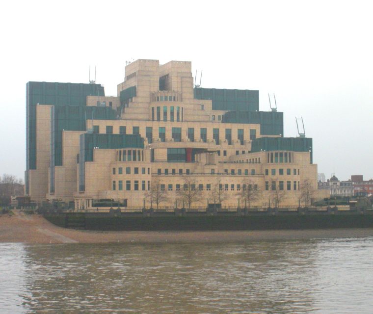 London: James Bond Shooting Locations Tour by Black Taxi - Fleming, MI5, and MI6: the real spy story