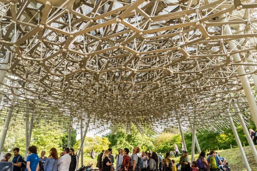 London: Kew Gardens Admission Ticket - The Hive turns a bee colony into architecture