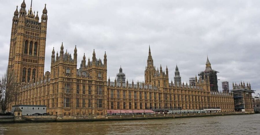 London: Kew to Westminster River Thames Cruise - Is $24.25 good value?
