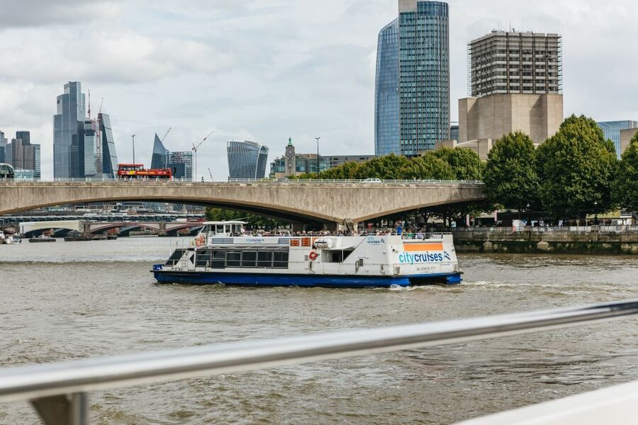 London: London Eye, River Cruise, & Hop-on Hop-off Bus Tour - Who gets the best value from this ticket