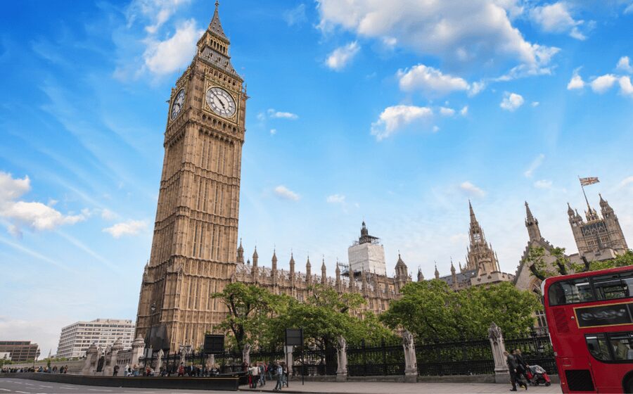London: London Sightseeing Walking Tour with 30+ Sights - Walk the Thames from London Bridge to Tower Bridge