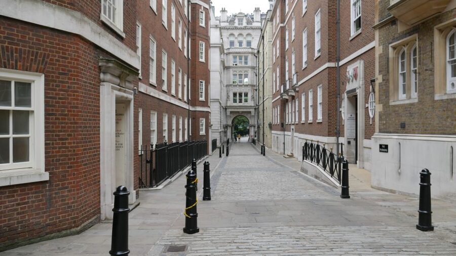 London: Mary Poppins Walking Tour - Following Trip a Little Light Fantastic through London