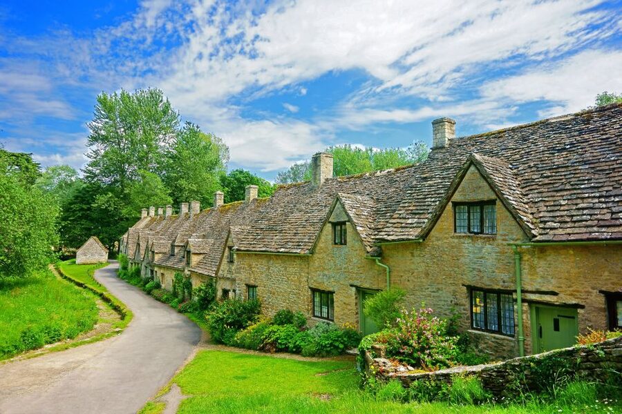London: Oxford, Stratford, Cotswolds, and Warwick Day Trip - Warwick Castle and its medieval displays