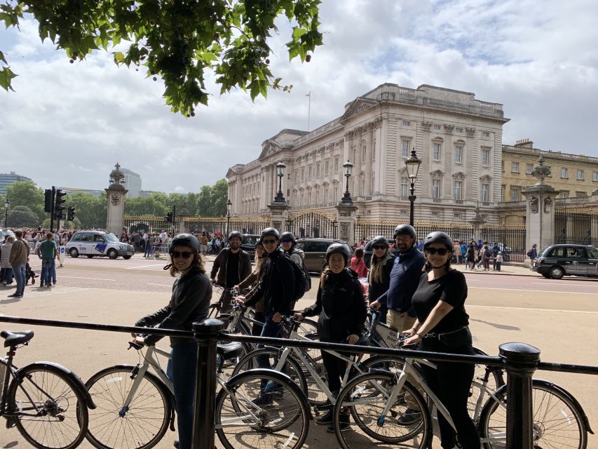 London: Parks and Palaces Guided Morning Bike Tour - Green Park and the approach to Buckingham Palace