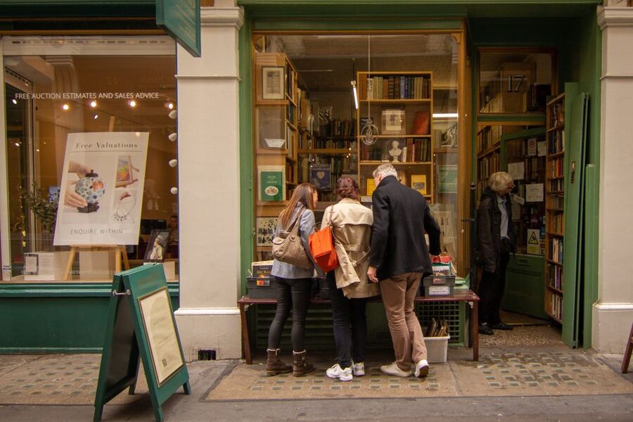 London: Private Personalized Tour with a Local Host - Booking details worth knowing