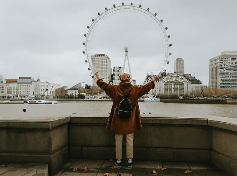 London: Private travel vacation photoshoot -Romantic Special - Key points to know before you book