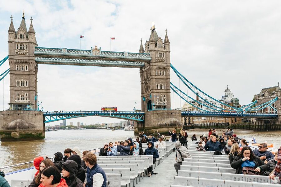 London: River Thames Hop-On Hop-Off Sightseeing Cruise - Commentary, seating, and onboard comfort