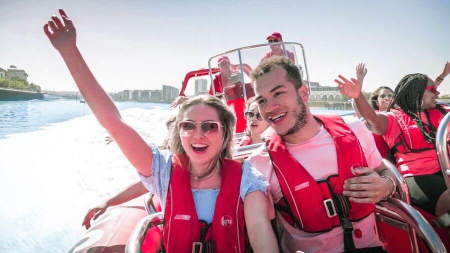 London: River Thames Speed Boat Tour - From the London Eye to the open river