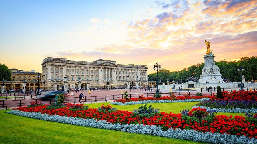 London: Royal London Tour - Royal Albert Hall and the Albert Memorial