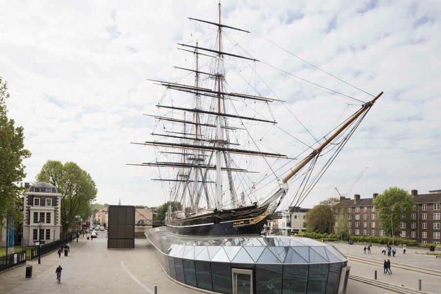 London: Royal Museums Greenwich Day Pass - Reaching the Royal Observatory through Greenwich Park