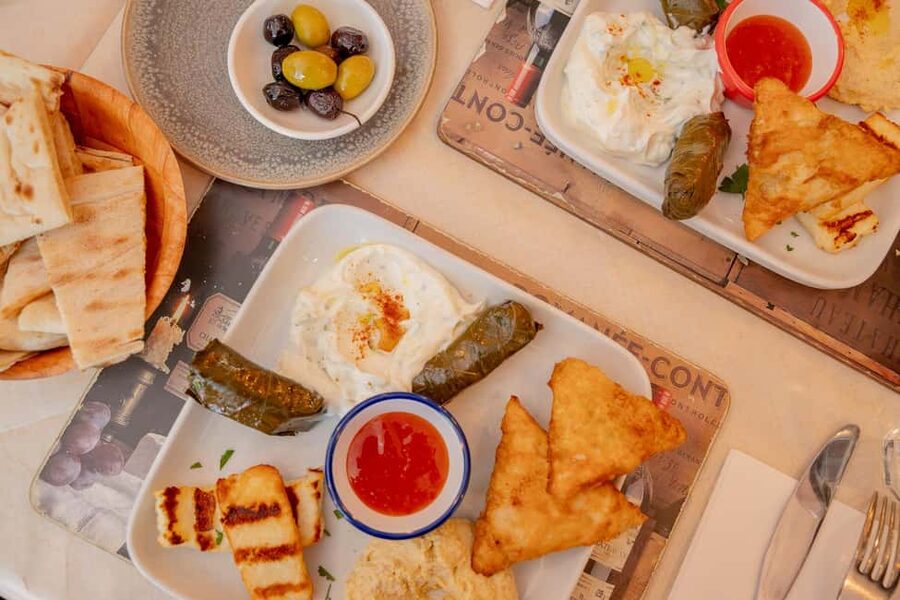 London's Best Bites: Soho & Chinatown Food Tour - The guide makes the difference