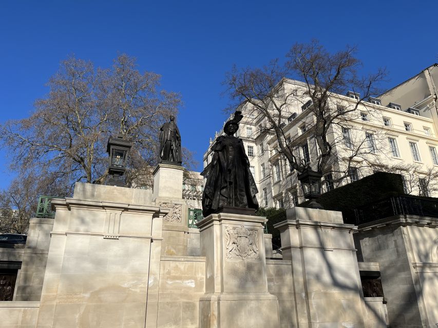 London’s Royal Family and Changing of the Guard Tour - Key points to know before you book