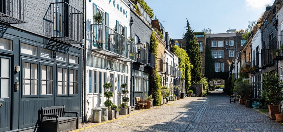 London: Self-Guided Notting Hill Walking Tour with an APP - Elgin Crescent and Lansdowne Crescent