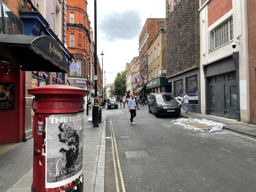 London: Sex Pistols and Punk Music Walking Tour - Starting outside Tottenham Court Road station