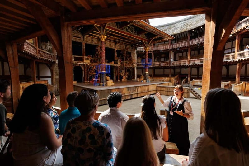 London: Shakespeare's Globe Theatre Guided Tour - The open-air theatre and the weather question