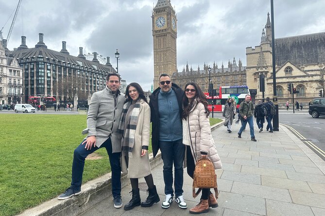 London Sightseeing Private Black Cab Tour with Hotel Pick Up - The London Eye closes the city overview