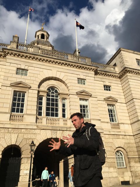 London: Sightseeing Tour - in clear, slow English - St James’s Park, pelicans, and St James’s Palace