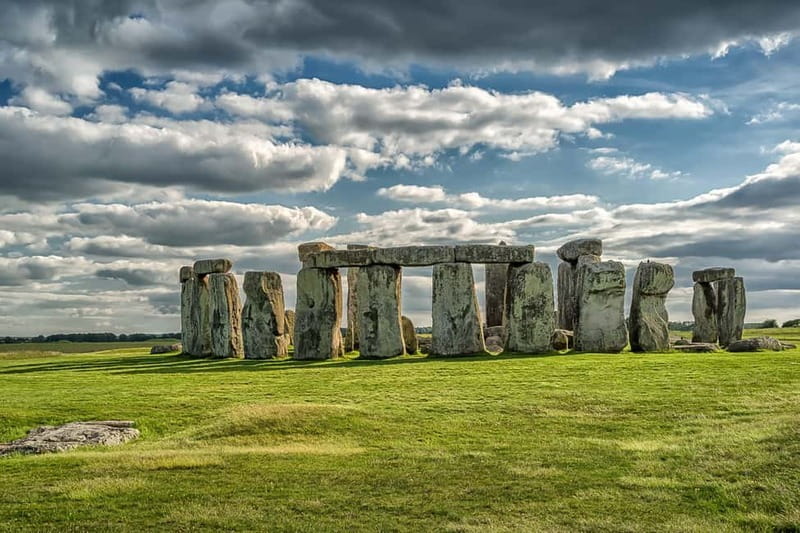London: Small Group Stonehenge and Bath Tour & Secret Site - The 30-minute Bath walking tour